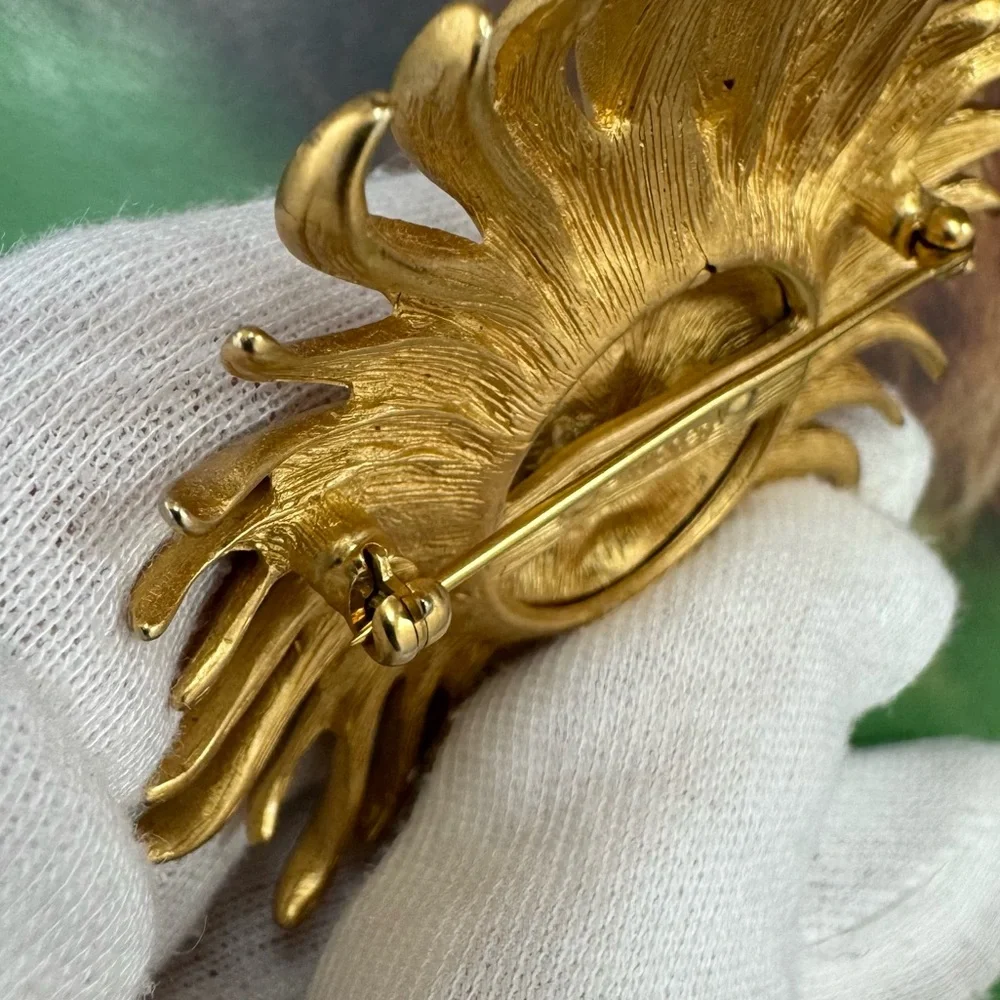 Monet Vintage Celestial Sun Face Matte Gold Brooch Pin